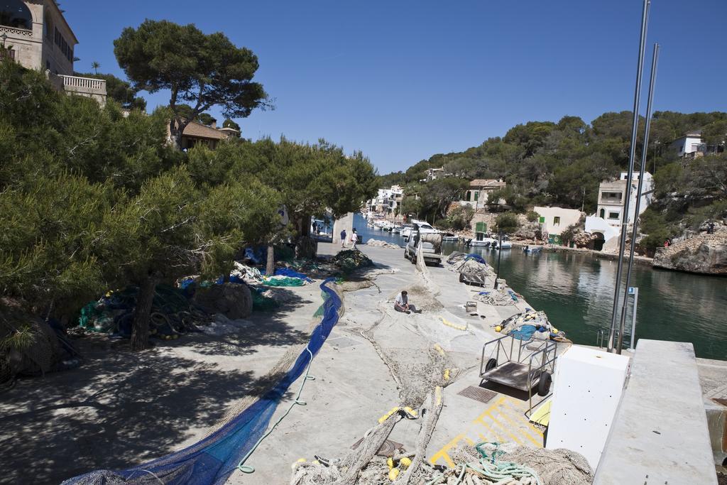 Apartamentos Llevant Cala Figuera  Buitenkant foto