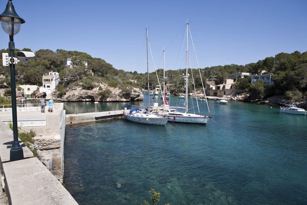 Apartamentos Llevant Cala Figuera  Buitenkant foto