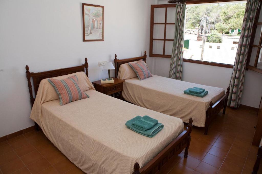 Apartamentos Llevant Cala Figuera  Kamer foto