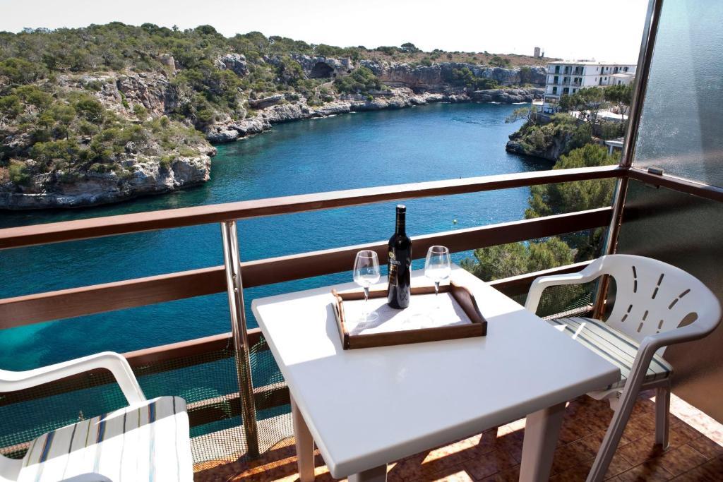 Apartamentos Llevant Cala Figuera  Kamer foto